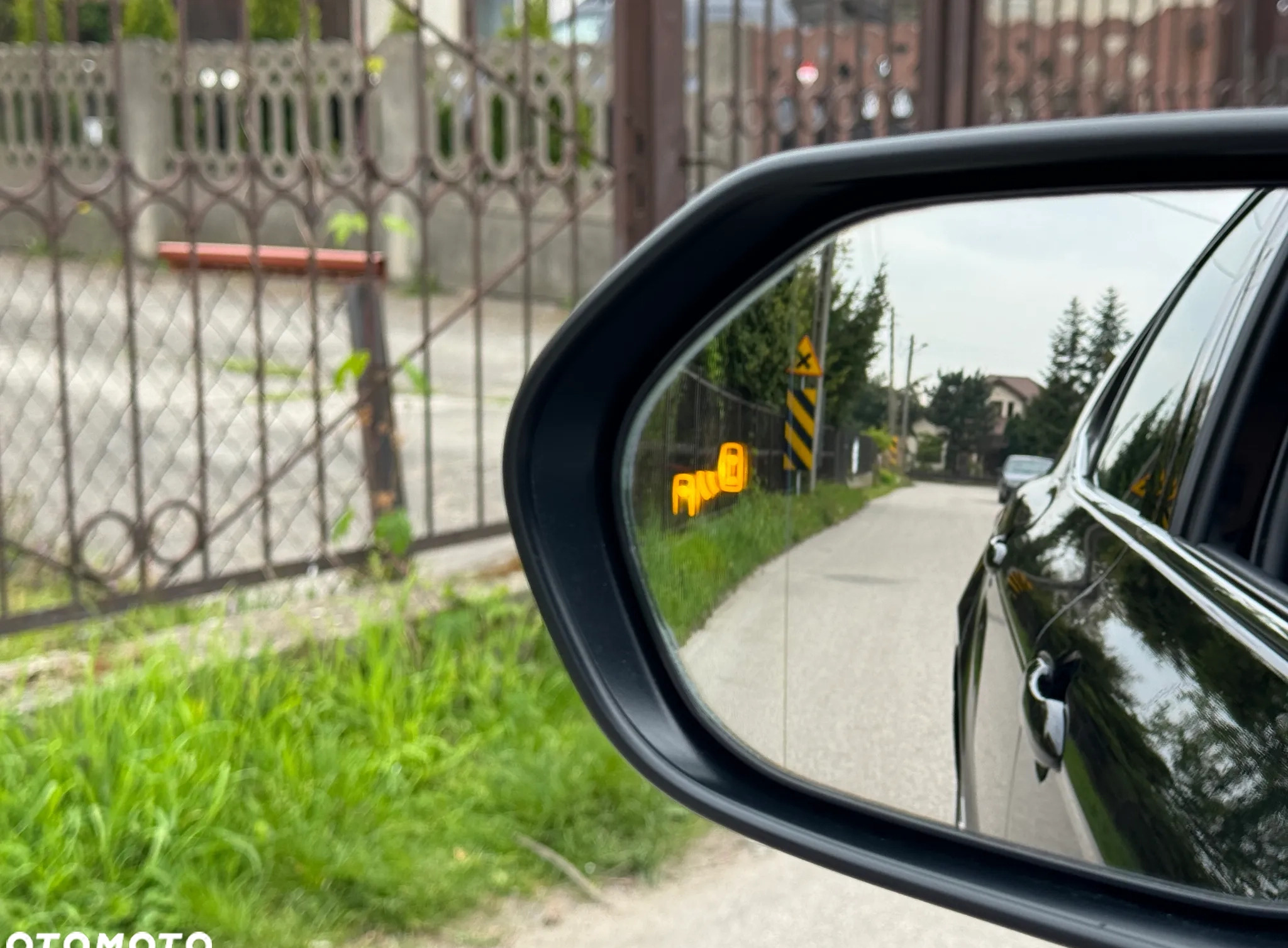 Toyota Camry cena 99999 przebieg: 162500, rok produkcji 2019 z Baranów Sandomierski małe 781